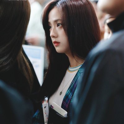 booksjisoo's profile picture. 