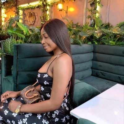 Phronesis_Jac's profile picture. Music obsessed.| E-accountant.| Fashion enthusiast| loves Anime