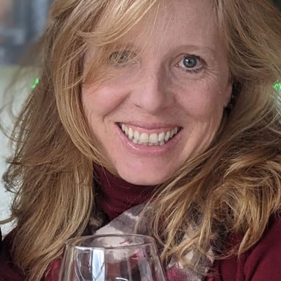 EdibleSwitzerl1's profile picture. Edible Switzerland invites you to enjoy, eat, and experience the vivid flavours of Switzerland through recipes, events, tours, and more.  Subscribe now!