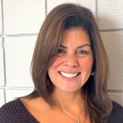 bilinguedoctora's profile picture. bilingual, bicultural, linguistically intrigued, academic, voracious reader