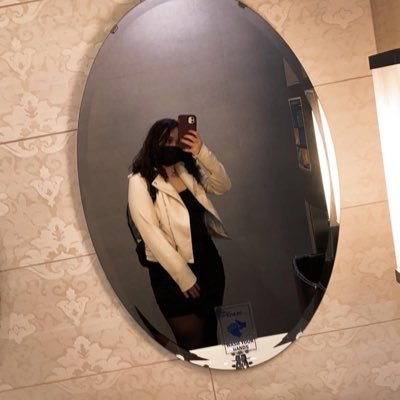 megnolan17's profile picture. 