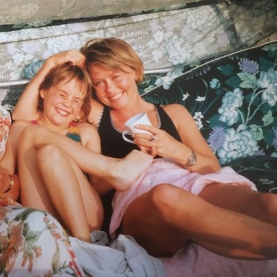 HelenBa33899047's profile picture. I am resolutely me and no other.