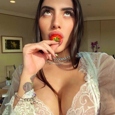 reinamalvadaa's profile picture. 💗Catfish/Falsa • mommy nurturing strict princess • what Goddess wants Goddess always gets 🤭💸 TRIBUTE ‼️$15 ($150 mxn)