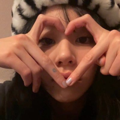 if you had a crush w me, better tell me any soon bcs i dunno when will i kms thx.