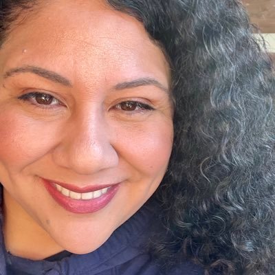 Cali Green life livin✨Red road woman✨jamband lovin✨been on the bus since 95’✨creating 🌎 conscious jewelry and other crafts.