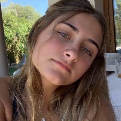 LolaGalvez2's profile picture. 