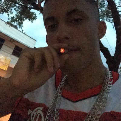 A vida é louca e intensa, por isso vivo cada momento como se fosse o último ⏳