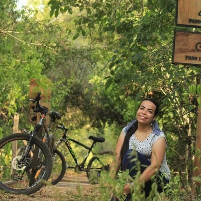 Paraguay 
Amante de las Flores...
Todo es posible si puedes Creer.!  Ten Calma y Fé..