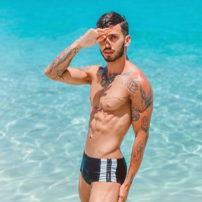 itsbomfim's profile picture. Apenas existindo