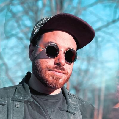 🎛️🔊Sound Designer & Creative Wellbeing Coach. Making digital art and curating new experiences.