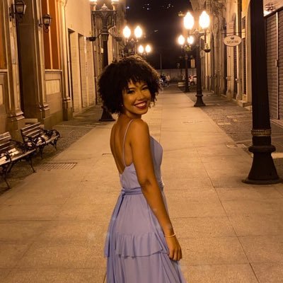 fabrinyvaz_'s profile picture. 