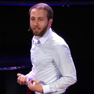 coworking owner at https://t.co/XaCXr4OTk5, software agency founder at https://t.co/tp1azDW2n6. recovering dev aid wonk.
let's talk about inequality, avoiding extinction, startups.