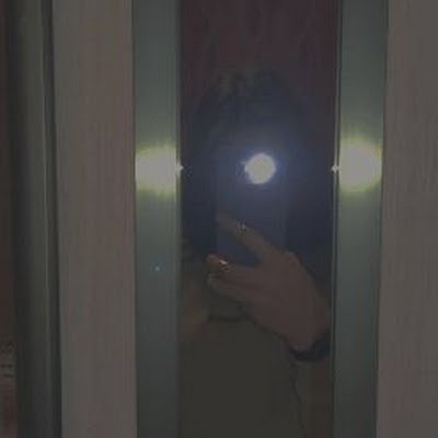 b_lousova's profile picture. 