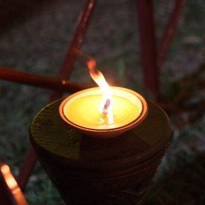 ON2M2's profile picture. ติ่งหลายวงหลายคนวนไปเรื่อย ความสุขอยู่ตรงไหน กระโจนไปหามัน!