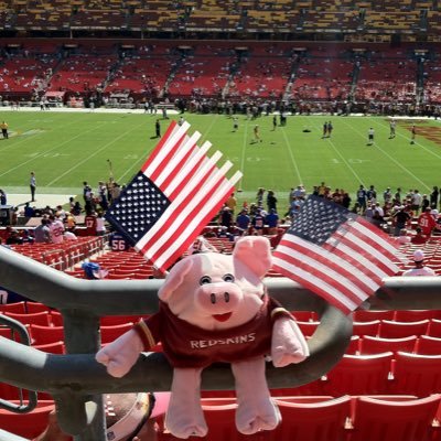 US Marine veteran. Gamecock alum. Bourbonite. DMV sports, but all things Washington Commanders!!! #USMC #GamecockNation #TakeCommand #HTTC #RaiseHail