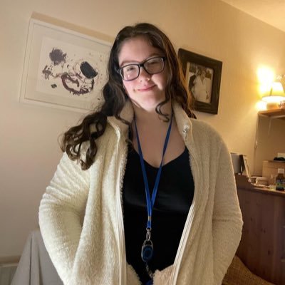 emily__reekie's profile picture. I only need Jasper (🐾), some chocolate and a good book and I’m set for the day!