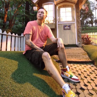 _Samboi_'s profile picture. What are dreams but unrealised futures?