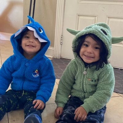 SuperSaiyanVic's profile picture. Houston 🤘🏼-/-There's a light at the end of the dark tunnel, you gotta keep going, be strong.