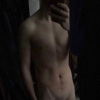 hung (@chris12409985) 's Twitter Profile
