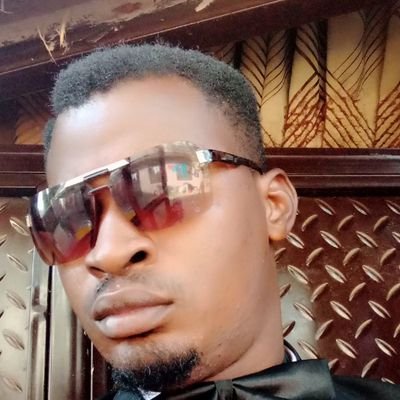 Ebeneze45261763's profile picture. Praising God