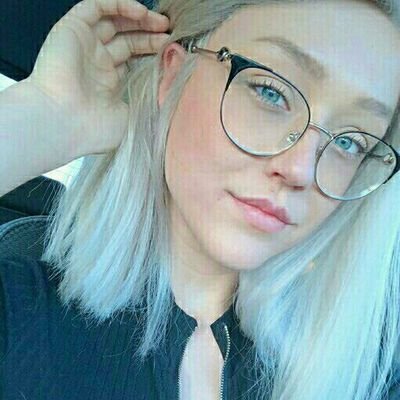 Sandra90212671's profile picture. 