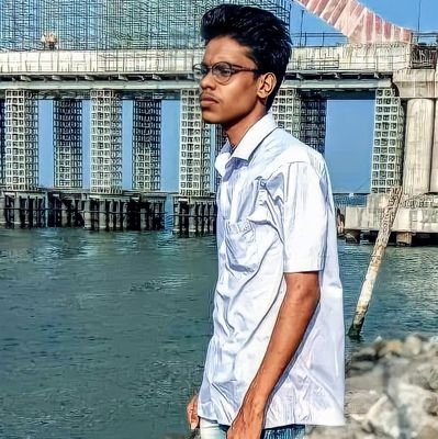 ചിരിക്കാനും ചിന്തിക്കാനും ധാരാളം💚....................... മുൻ പേര്,
പിള്ളേ അടി പൂക്കുറ്റി
😍 💓 💗 💑
..,,
😂💃|🎉🎉🎉