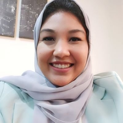 senior trader in global financial markets