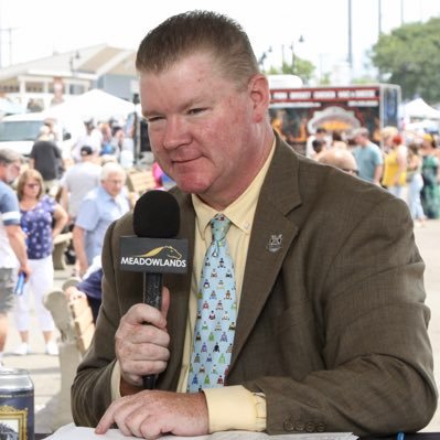 Published author, Meadowlands oddsmaker, handicapper, TV host. Food lover and occasional harness racing broadcaster for CBS Sports Net.