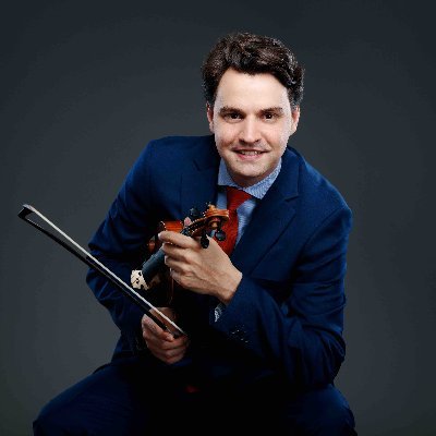 Costarican Violinist, 1st violin of the Deutsche Oper Berlin.