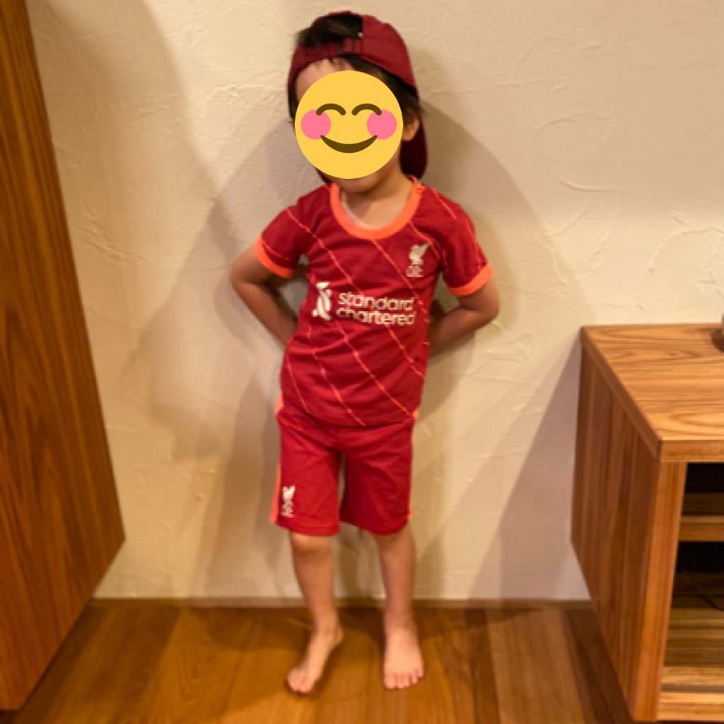 Liverpool FC (8 Szoboszlai)、ロアッソ熊本(28神代慶人)、大津高校を応援しています📣