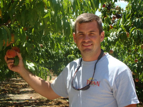 Peach farmers in South Carolina. Husband, father and very dedicated to my family and friends.