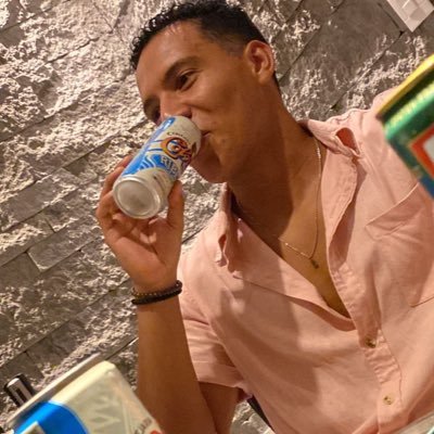 lhstavaresn's profile picture. muita mentira