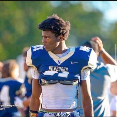 6’8” 200lbs WR | c/o 2023 | 1st Team All-State | Newburgh Free Academy | Section IX Player of the Year