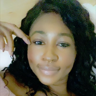 ReetahNolivee's profile picture. 