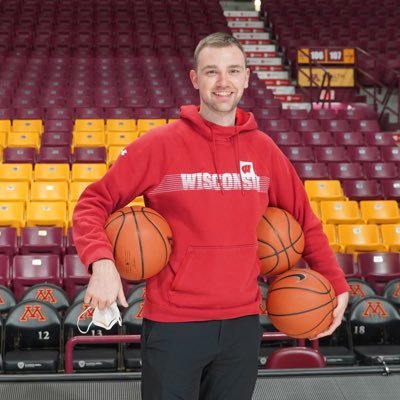 Director of Operations - @BadgerWBB // @UConn and @BU_Tweets alum