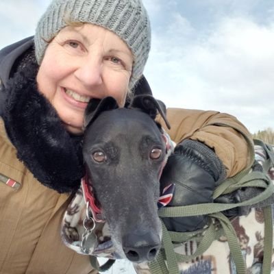 Wife and mum of 3 and a greyhound!