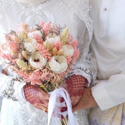 izzisyafiqa's profile picture. “Sometimes, the wrong train takes you to the right station." -Se Ri, CLO 💞MIF💞