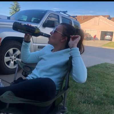 MrsWard2018's profile picture. ↠⟅Live by the sun, Love by the moon⟆↞