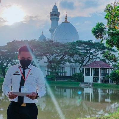 robyjuliantisa's profile picture. 