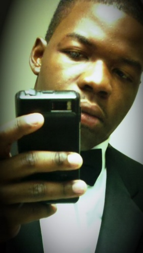 21 years old, Business and Management major #Teamgreatrelationship, #TeamGemini,  #TeamLSU #TeamWashingtonRedskins, #Teamfollowback