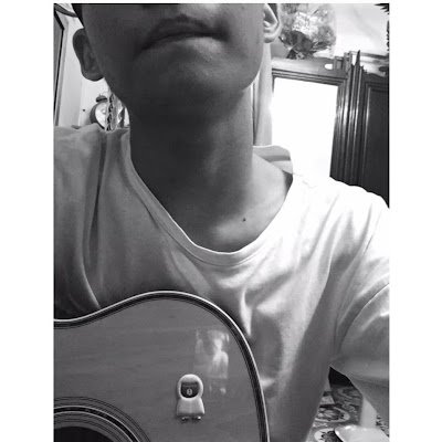 tfonggg's profile picture. empty heart...