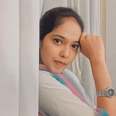 nikkyprajapati8's profile picture. 