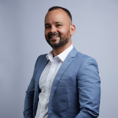 pinzonandco's profile picture. This is a consultancy that support small and medium enterprises (SMEs) in marketing and business matters.