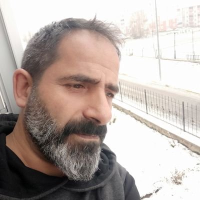 fesih_gedik's profile picture. sorun şu ki kötüler alabildiğine pervasız , iyiler bir o kadar çekingen ve kırılgan...