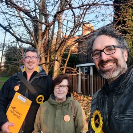 Horsham Liberal Democrat. District Councillor for Roffey South. Passionate about increasing biodiversity in Horsham and people's access to green spaces.