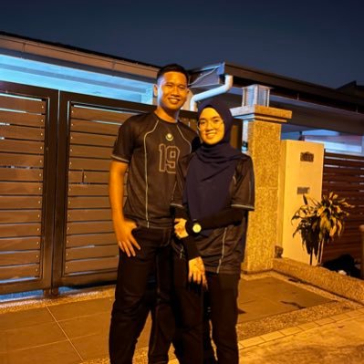 faradylaa_'s profile picture. Husnuzon😊