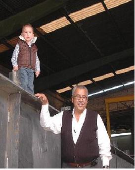 INGENIERO CIVIL 
CEO DE GRUPO TIZONA