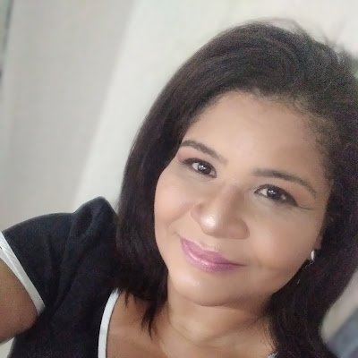 celene_nazareth's profile picture. Pedagoga, pós-graduanda em Psicopedagogia, brasileira, flamenguista e sevilhista
Amo o mar...🇧🇷❤️🖤🇪🇸❤️🤍⛱️🌊👩🏽‍🏫⚽✝️