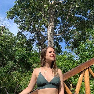 AleAguirreAg's profile picture. 