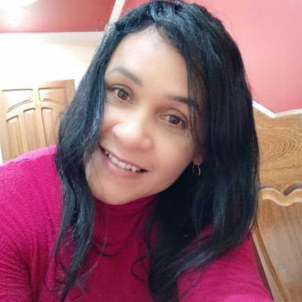 Lia_Santos38's profile picture. 